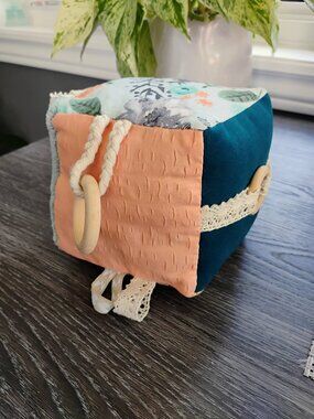 Handmade Baby Sensory Cube..New Without Tags